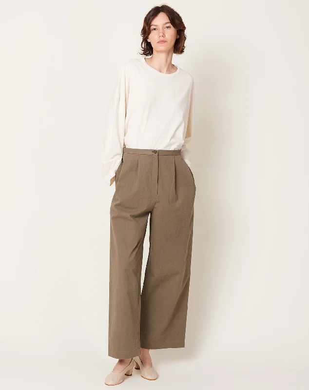 Straight Trouser in Dark Olive