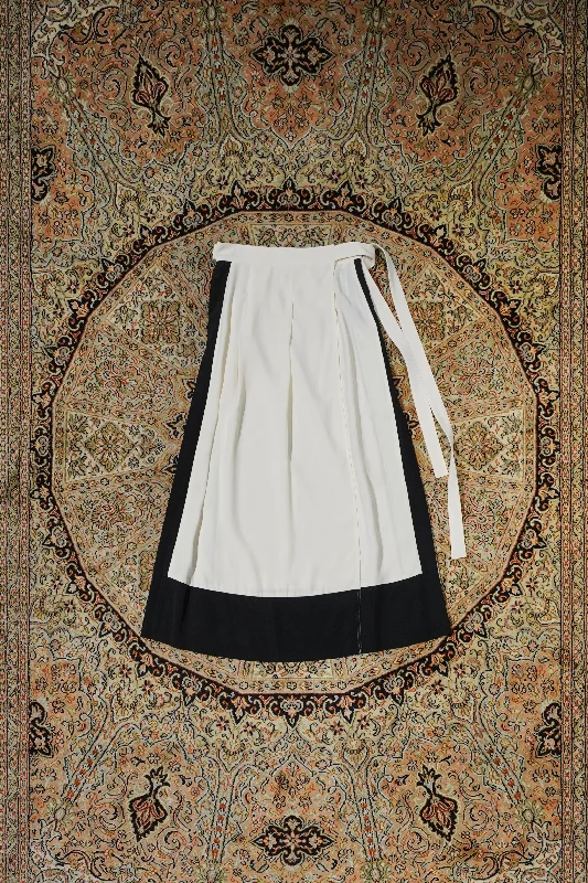 WRAPAROUND SKIRT(WHITE/BLACK)