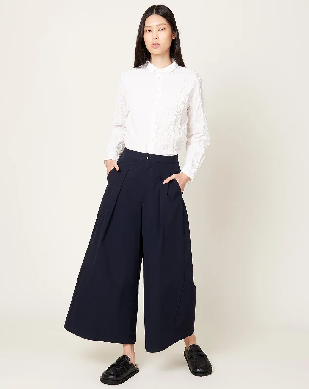 Pliny Pant in Navy