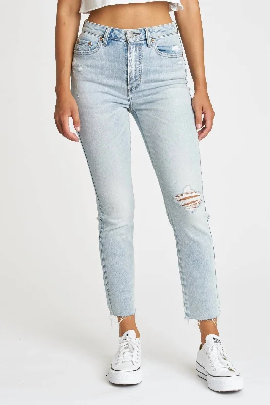 Daily Driver High Rise Jeans In Winner