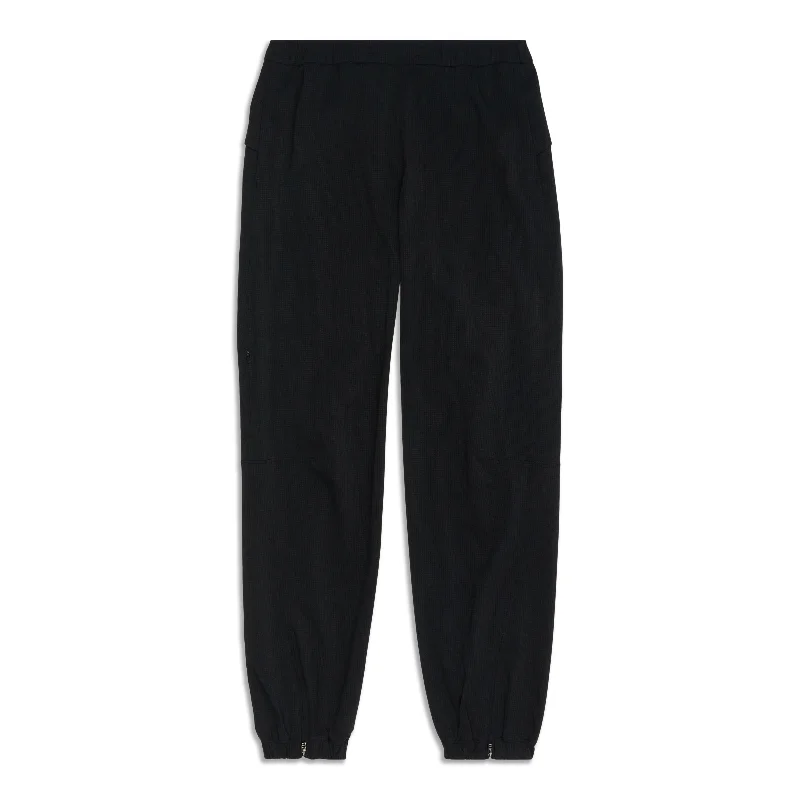 Essential Affinity Mid Rise Jogger - Resale